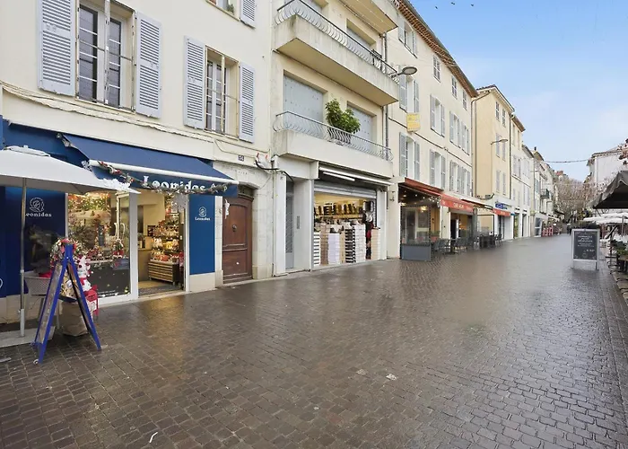 Daire Le Republique Antibois - Au Coeur Du Vieil Antibes